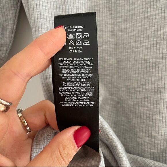 7 For All Mankind Pleated Puff Shoulder Power Dib Tee in Heather Grey - Picture 6 of 6